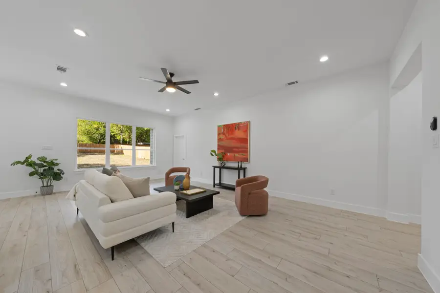 1429 E Ann Arbor Avenue, Dallas, TX 75216 - #3