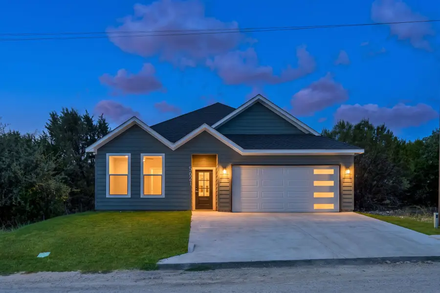 5621 San Jacinto Drive, Granbury, TX 76048 - #2