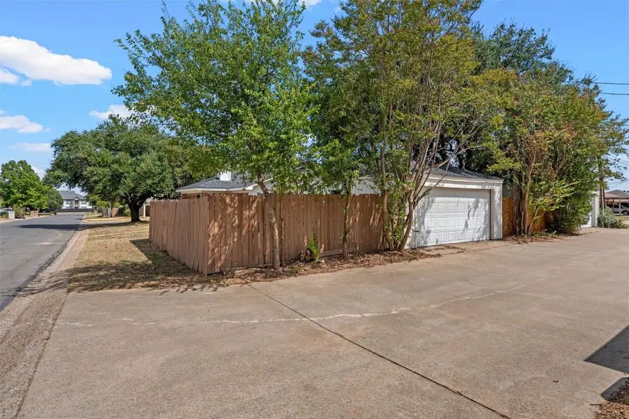 1301 Chapel Creek Road, Waco, TX 76712 - #3