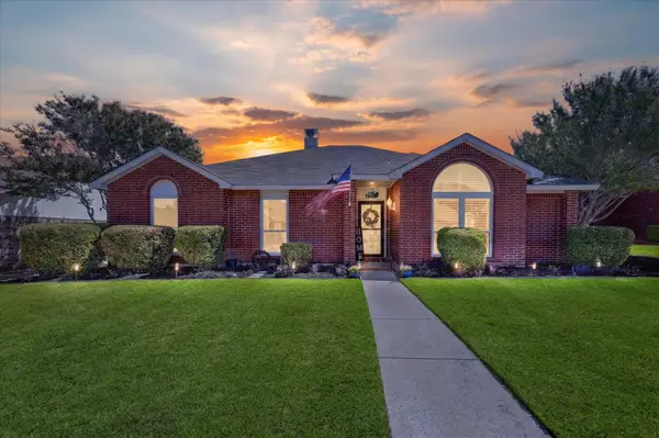 4312 Hillshire Court, Flower Mound, TX 75028