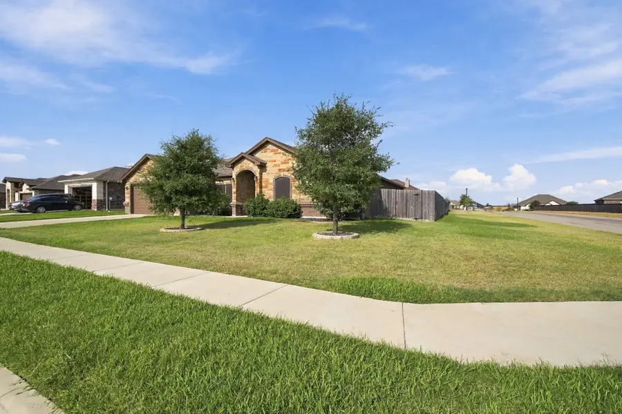 400 Juniper Drive, Troy, TX 76579 - #2
