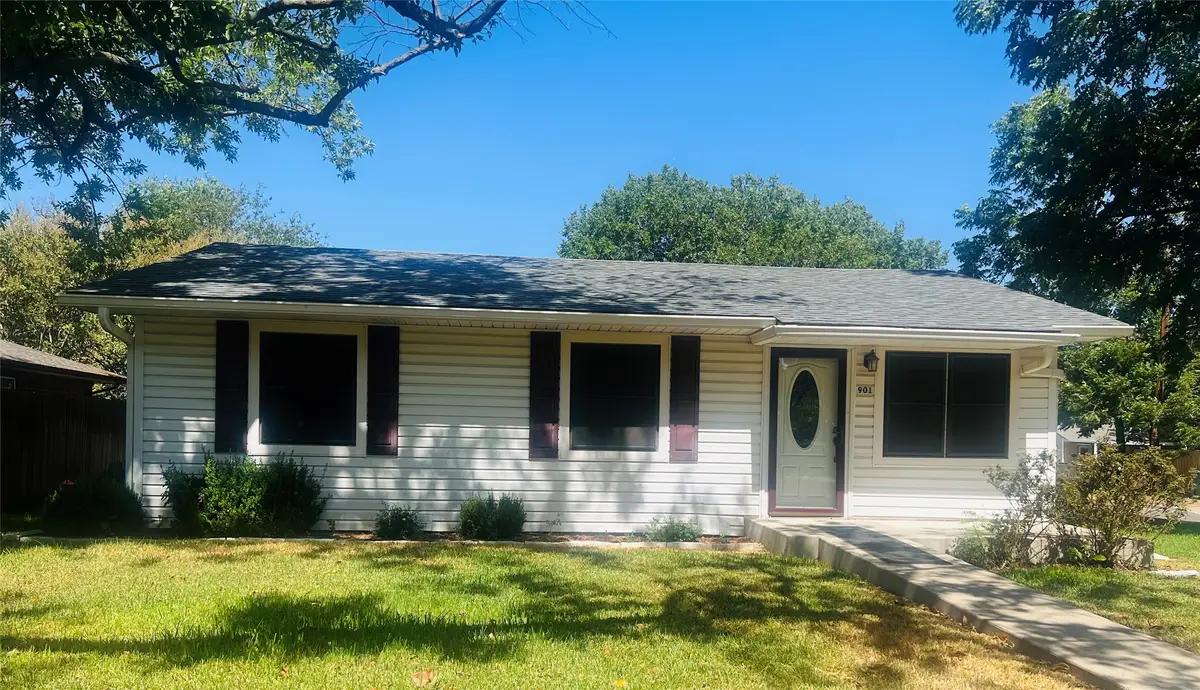 901 Church Street, Sanger, TX 76266 - #1