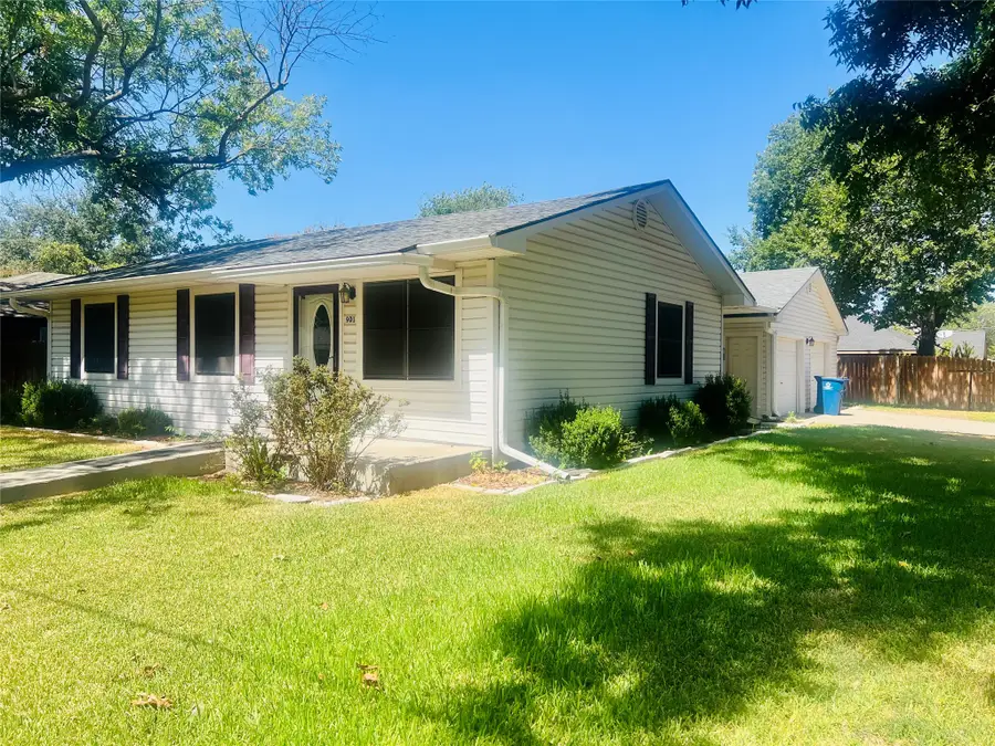901 Church Street, Sanger, TX 76266 - #2