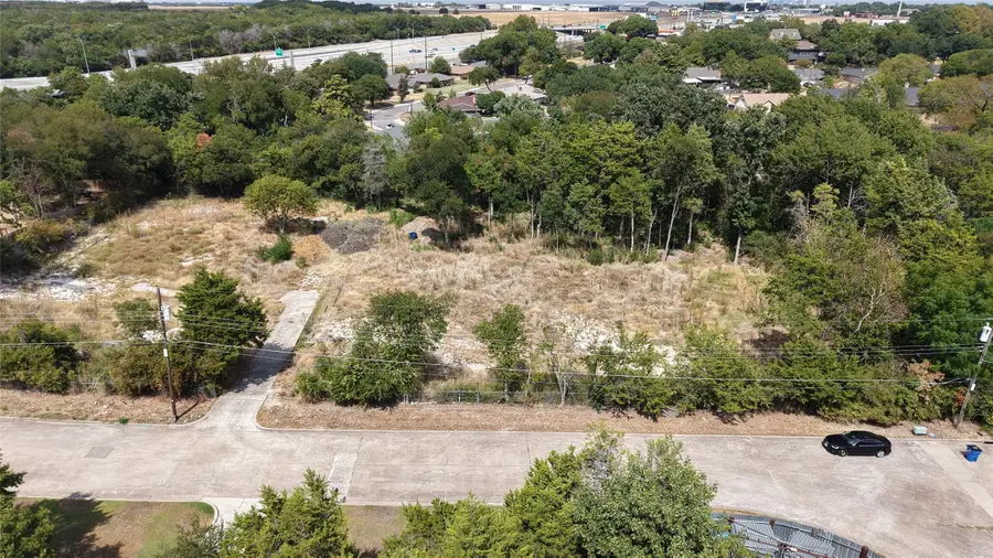 2715 Millbrook Drive, Dallas, TX 75237 - #2