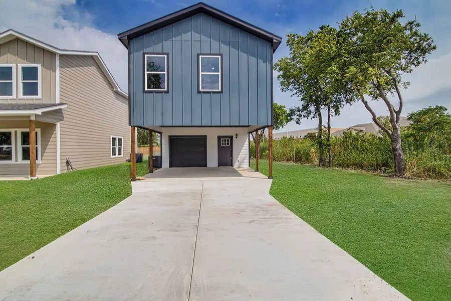 316 W Gambrell Street, Fort Worth, TX 76115 - #2