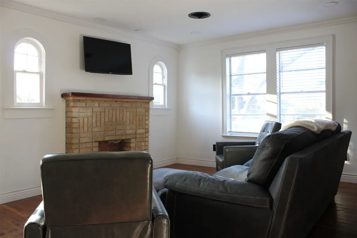 417 N Pecan Street, Arlington, TX 76011 - #1