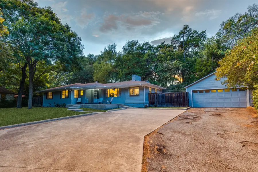 737 N Hampton Road, Dallas, TX 75208 - #2