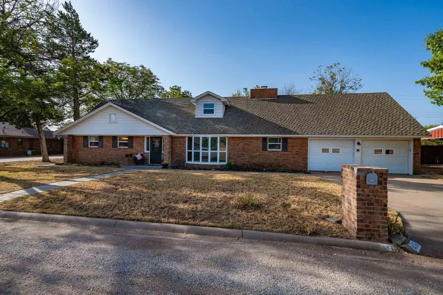 1406 Bartley Street, Stamford, TX 79553 - #2