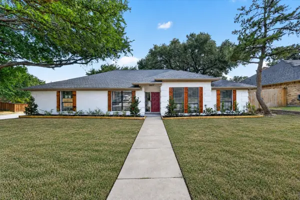 10117 Stoneleigh Drive, Benbrook, TX 76126