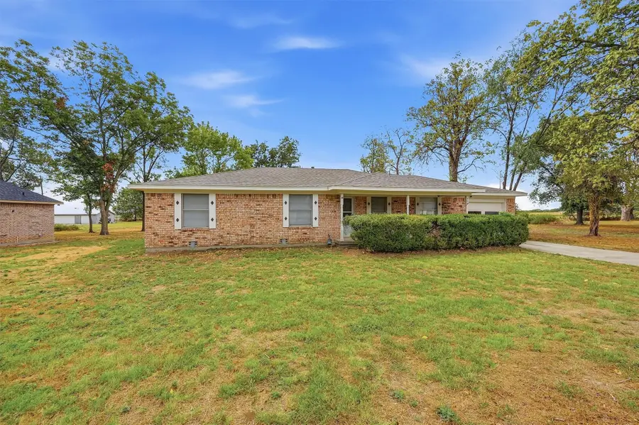400 E Murdock Street, Collinsville, TX 76233 - #3