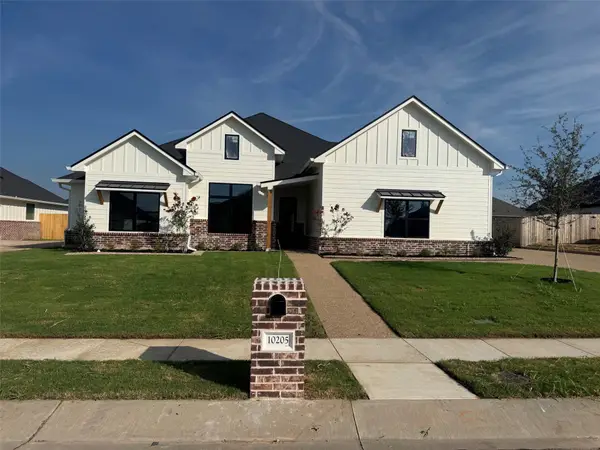 10205 Charmwood Drive, Waco, TX 76712