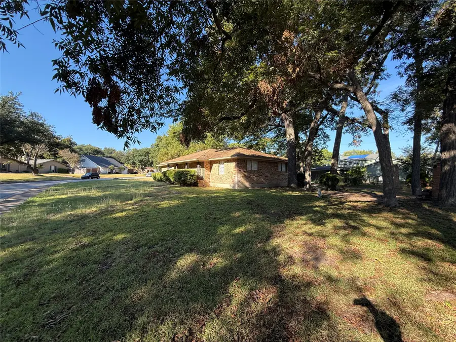301 Lakewood Drive, Desoto, TX 75115 - #3