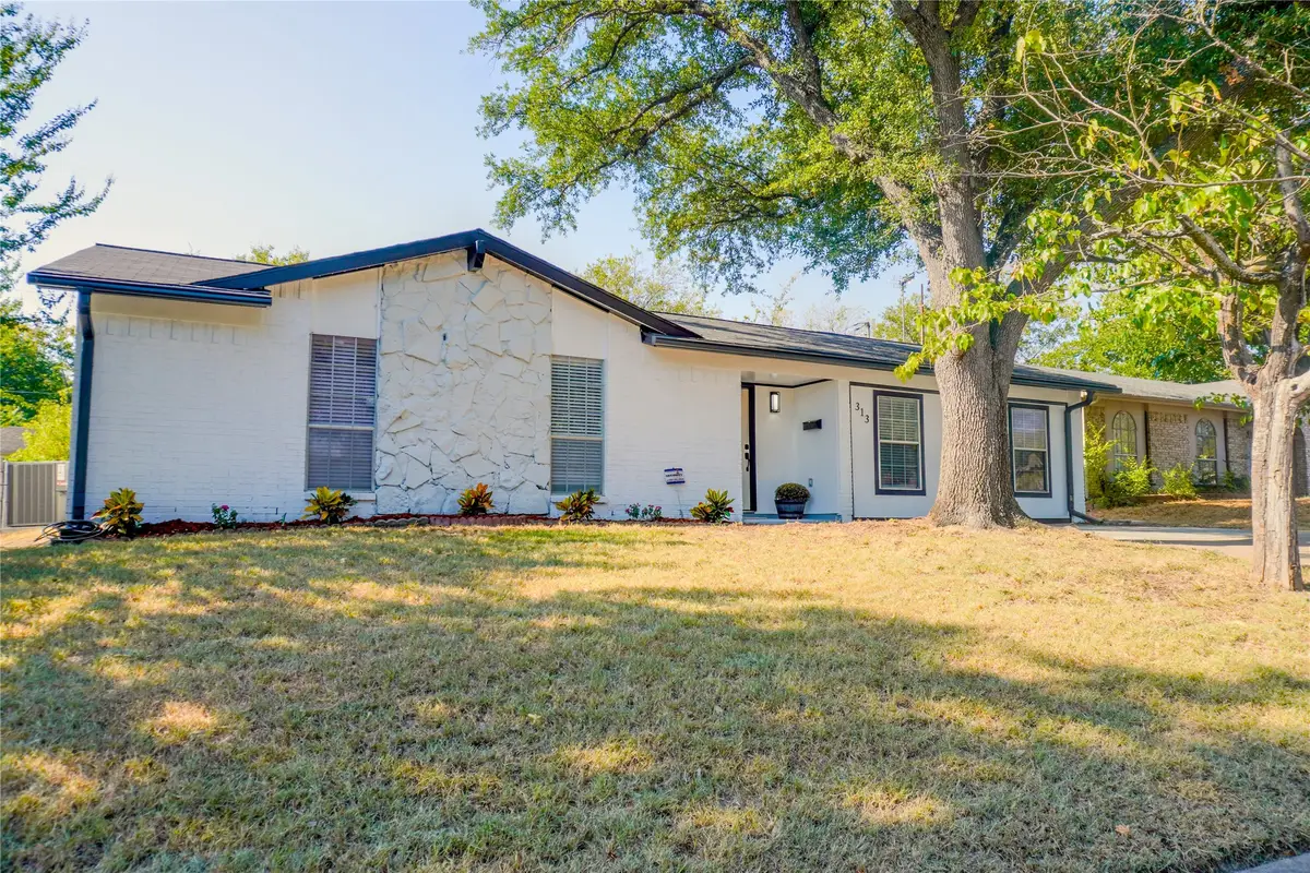 313 Boulder Court, Burleson, TX 76028 - #1
