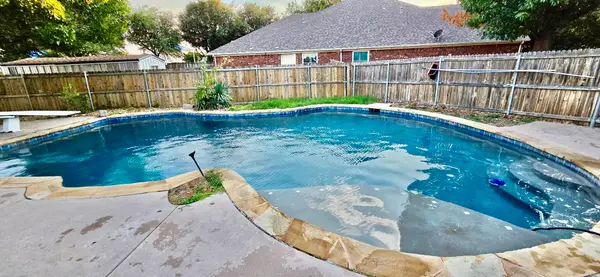8417 Rock Canyon Court, Fort Worth, TX 76123