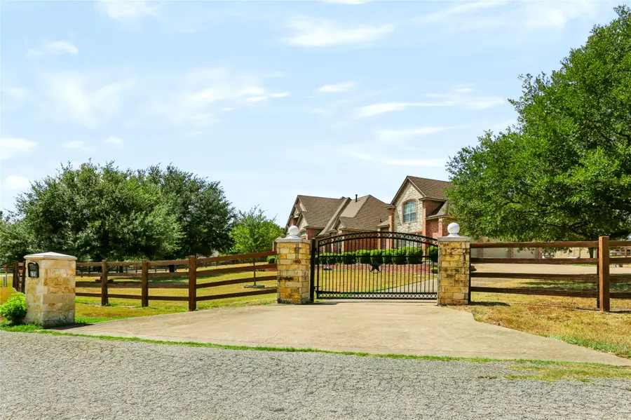 170 Park Place Circle, Cresson, TX 76035 - #2