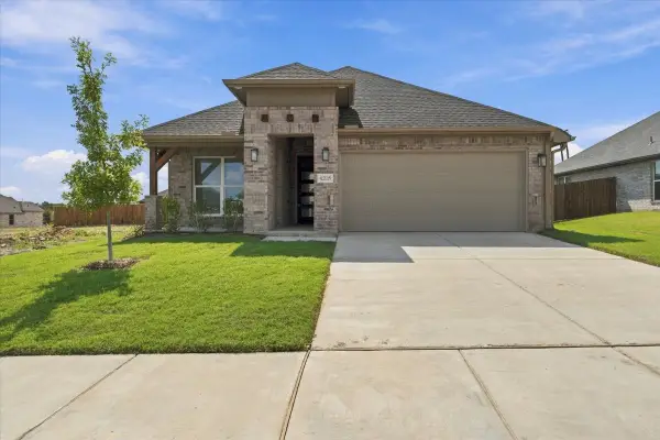 4218 Hummingbird Drive, Sherman, TX 75092