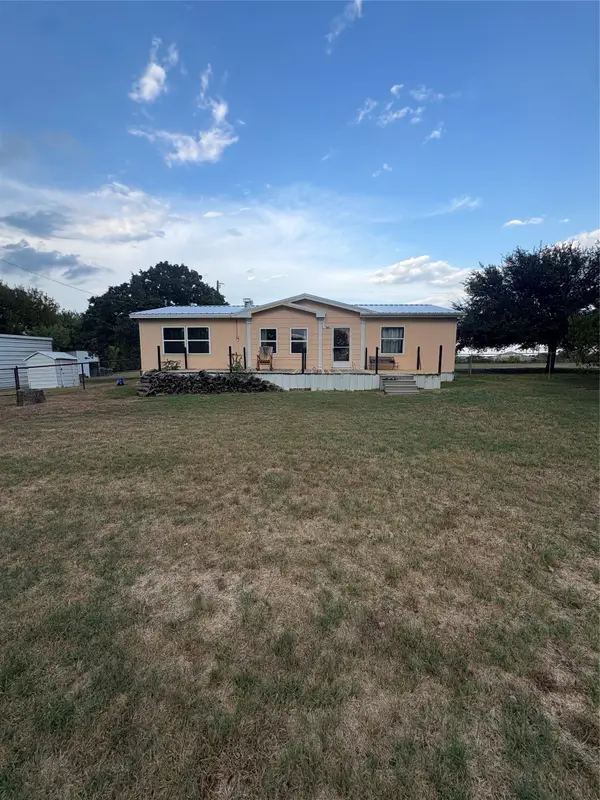 1150 Lamkin Road, Mineral Wells, TX 76067