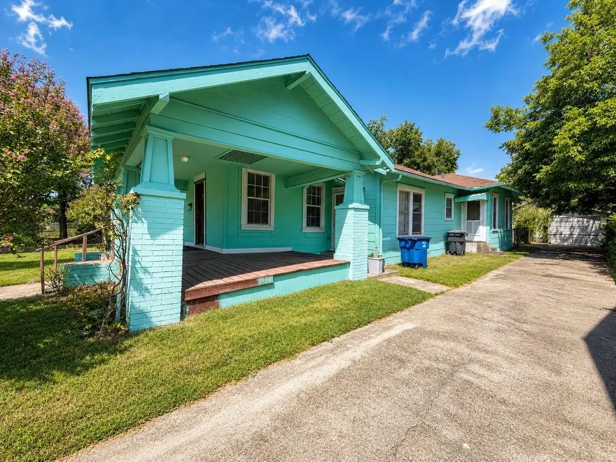 707 W Brooklyn Avenue, Dallas, TX 75208 - #1