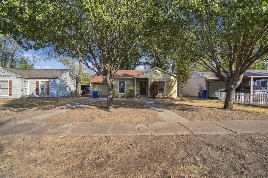 1524 Maplewood Avenue, Corsicana, TX 75110 - #2