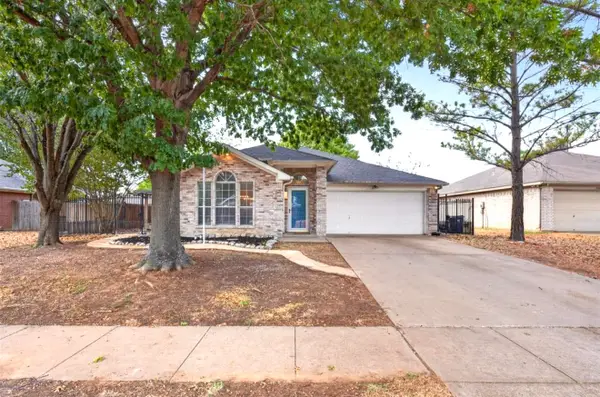 1150 Marc Street, Burleson, TX 76028