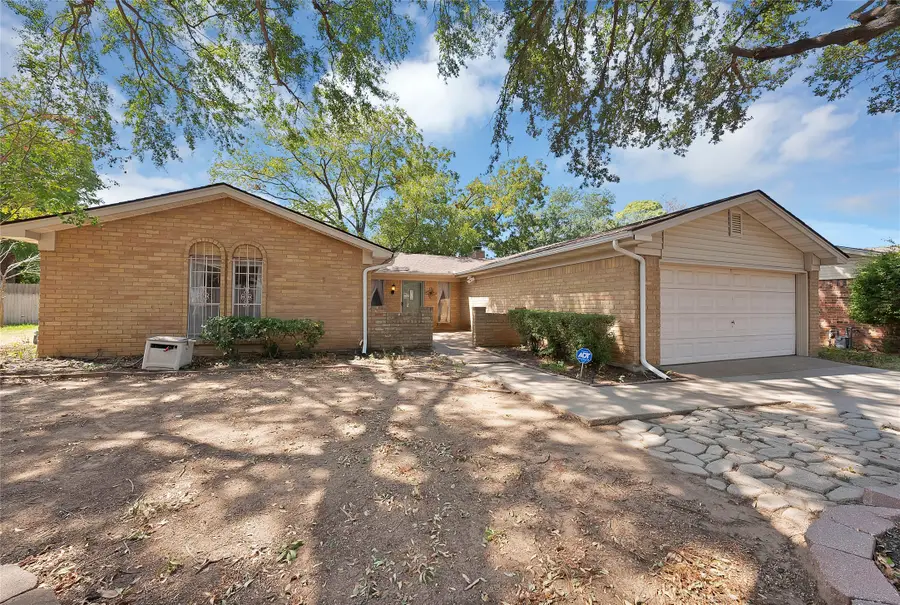 2004 Stefani Court, Arlington, TX 76013 - #2