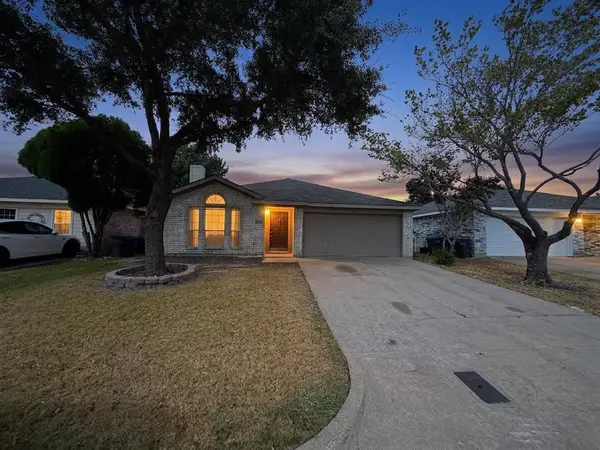 8109 E Summer Trail Drive, Fort Worth, TX 76137