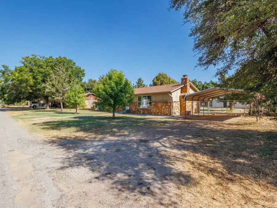 1604 Dublin Street, Brownwood, TX 76801 - #3