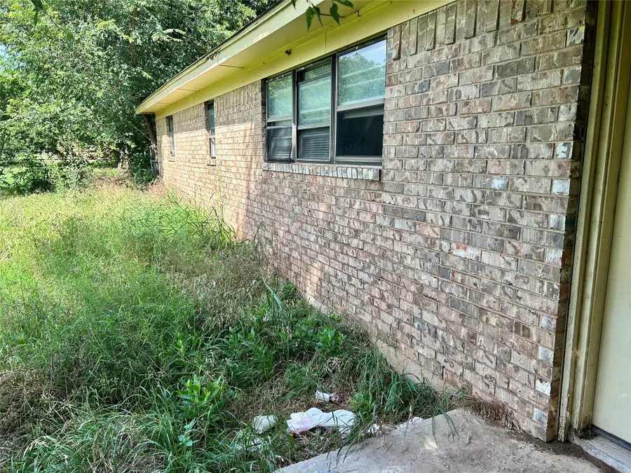 508 Parkway Drive, Brownwood, TX 76801 - #3