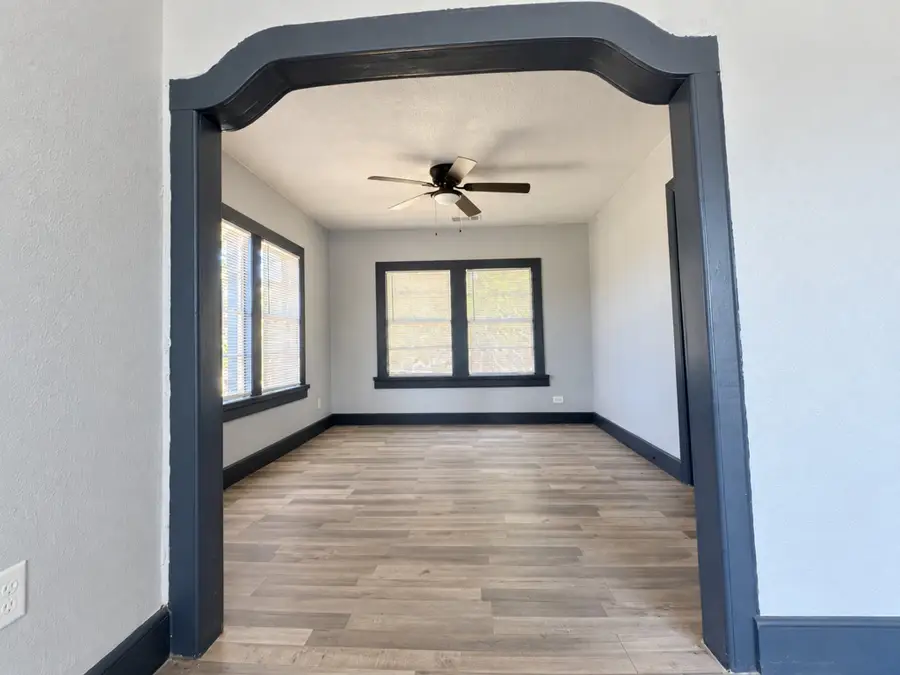 522 N Austin Avenue, Denison, TX 75020 - #3