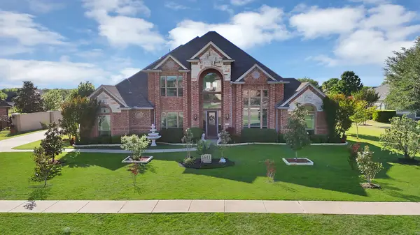1611 Mustang Court, Cedar Hill, TX 75104