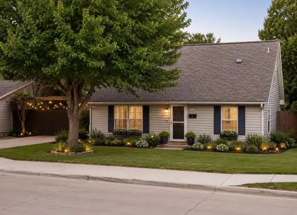 1707 Cottonwood Road, Carrollton, TX 75006