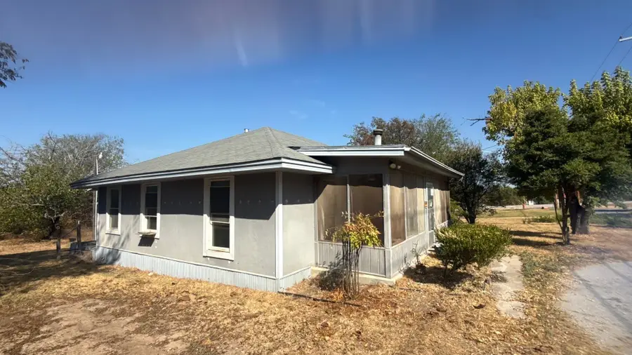 701 N Newark Street, Decatur, TX 76234 - #2