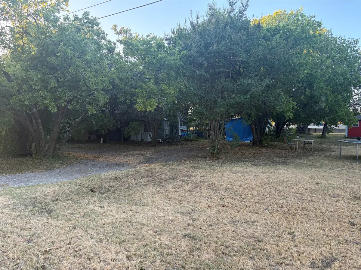 113 E Indiana Avenue, Midlothian, TX 76065 - #1