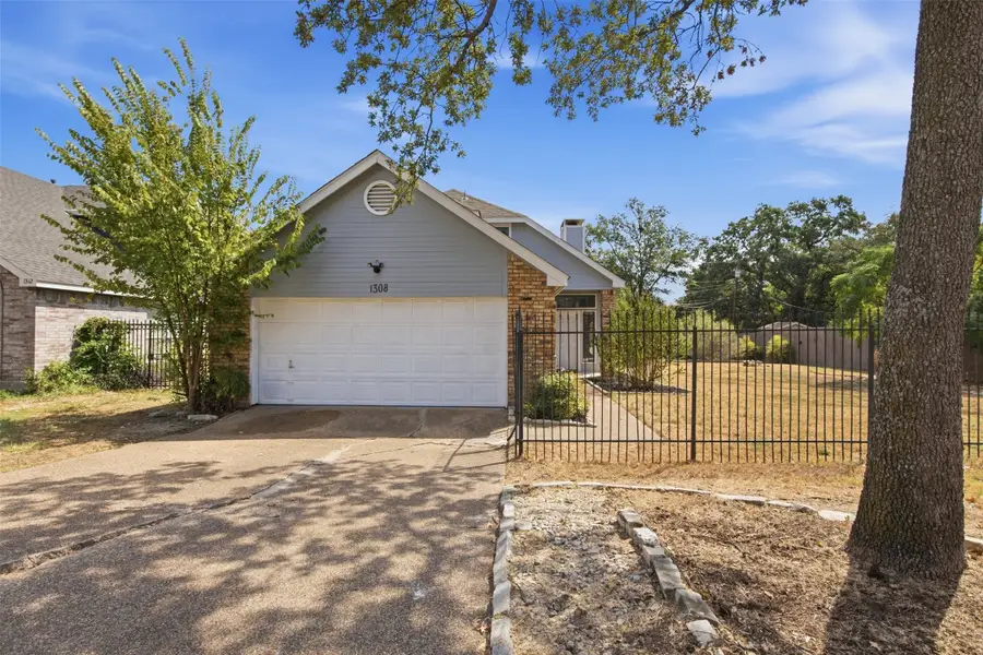 1308 Carver Lane, Irving, TX 75061 - #2
