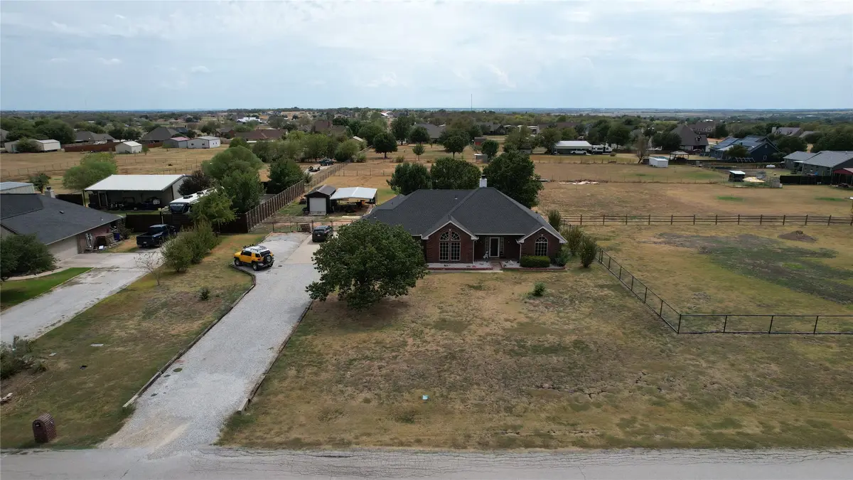11990 Hill Country Circle, Ponder, TX 76259 - #1