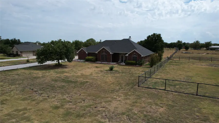 11990 Hill Country Circle, Ponder, TX 76259 - #3