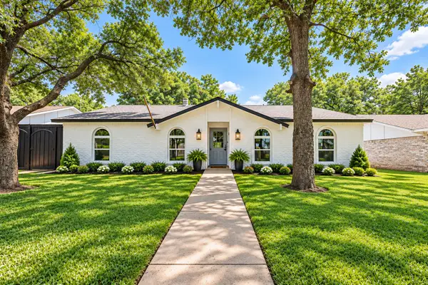 1214 Winterwood Drive, Lewisville, TX 75067