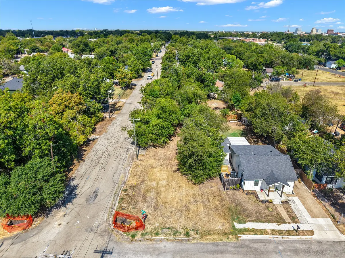 1525 Baylor Avenue E, Waco, TX 76706 - #1