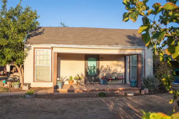 1212 Avenue Avenue N, Anson, TX 79501