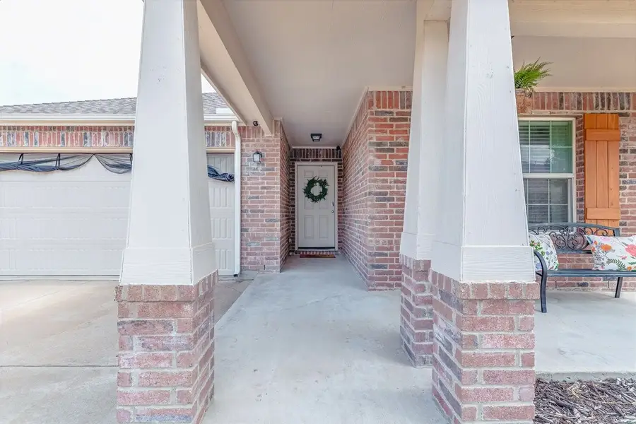5913 Mountain Bluff Drive, Fort Worth, TX 76179 - #2