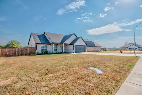 512 Austin Street, Callisburg, TX 76240