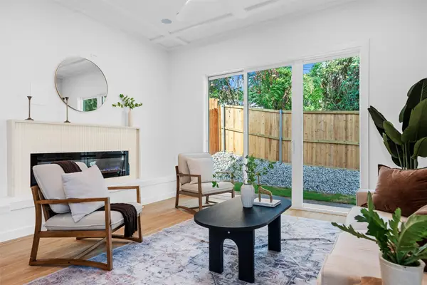 333 N Moore Street, Dallas, TX 75203