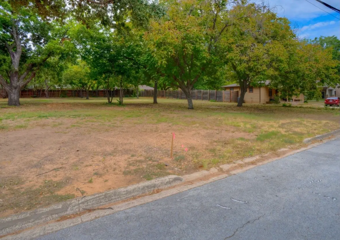 310 Blevins Street, Grapevine, TX 76051 - #1