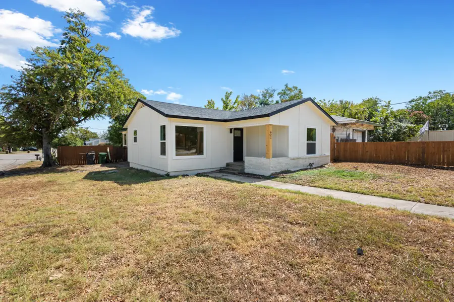 621 Truman Street, Arlington, TX 76011 - #2