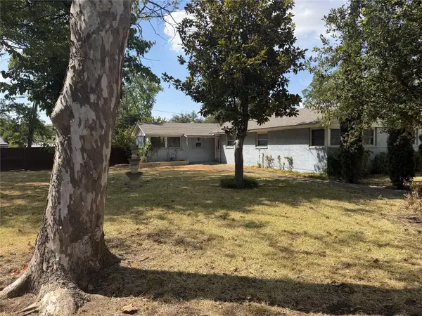 10149 Marsh Lane, Dallas, TX 75229