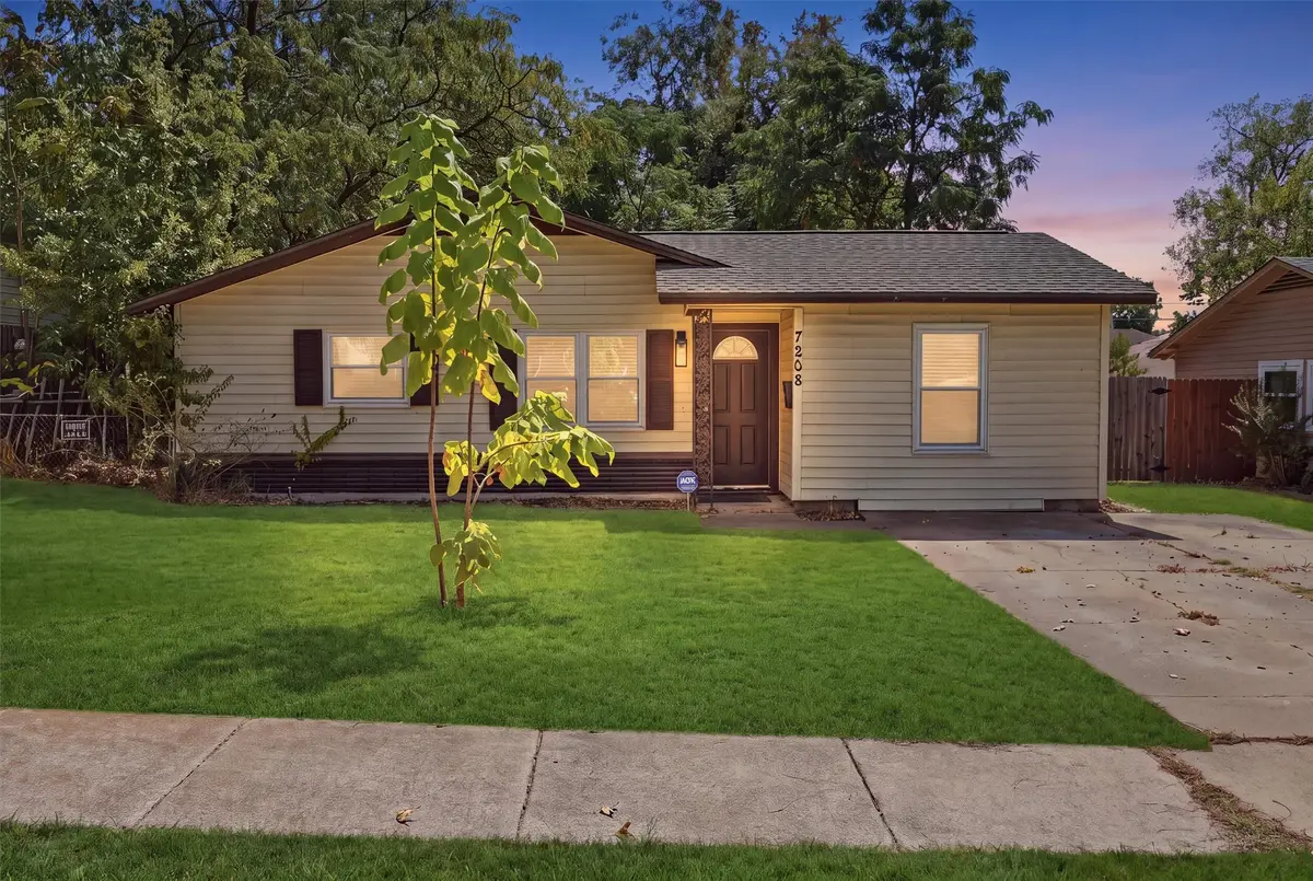 7208 Van Natta Lane, Fort Worth, TX 76112 - #1