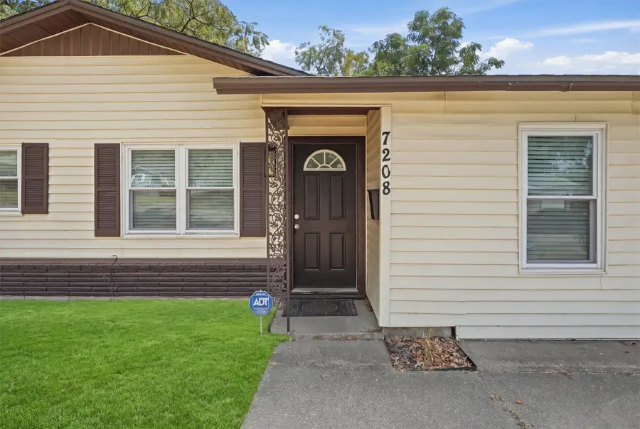 7208 Van Natta Lane, Fort Worth, TX 76112 - #2