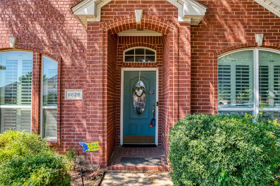 5829 Echo Bluff Drive, Haltom City, TX 76137 - #2