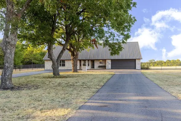 1209 Maple Street, Honey Grove, TX 75446