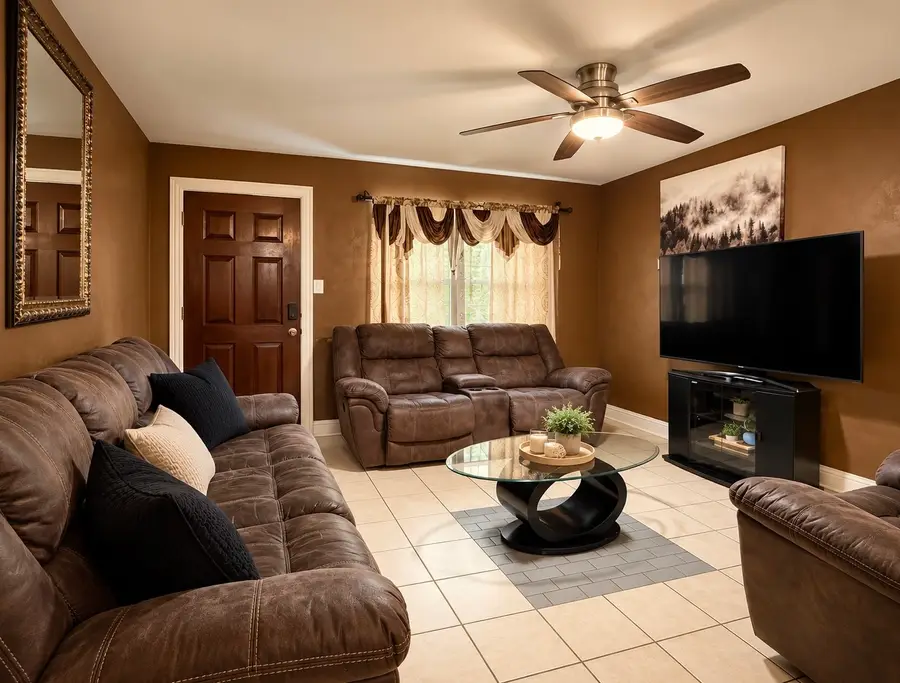 819 N Cooper Street, Arlington, TX 76011 - #3